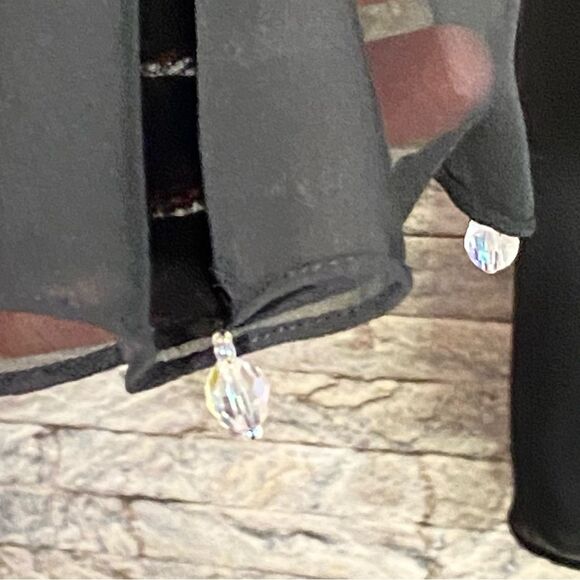 Elegant Black Asymmetrical Top Embellished Neckline Mother of the Bride Size 20 - Picture 5 of 7